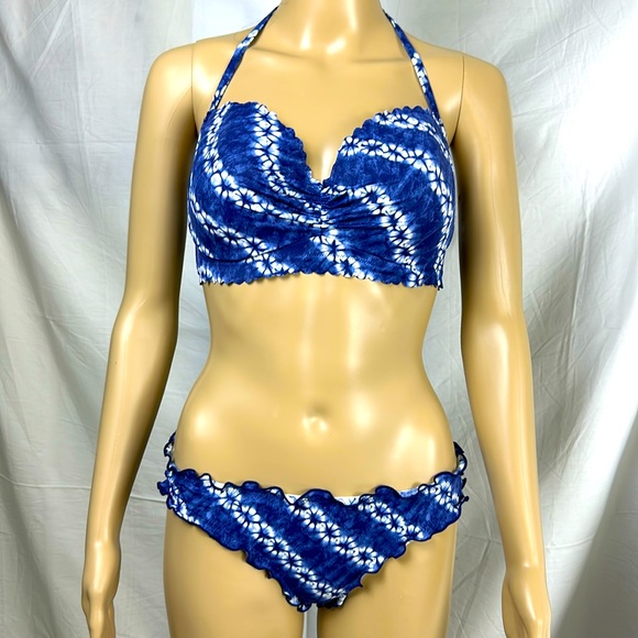 Victoria’s Secret 2 Piece Bikini Top 36D & Bottoms Medium - Picture 1 of 12